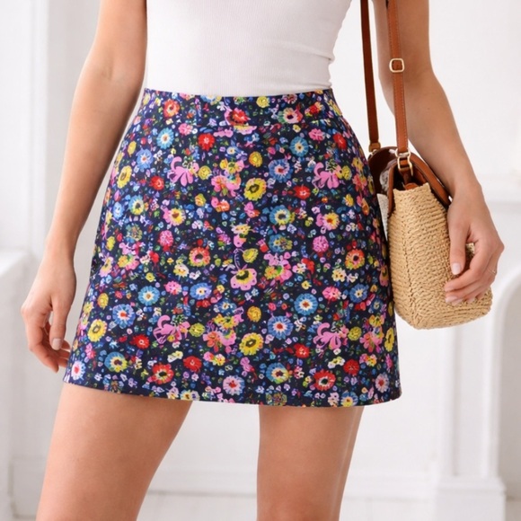 Boden Dresses & Skirts - Boden Navy Ditsy Floral Mini Skirt Size 8 Bright Botanical Print A-Line Skirt